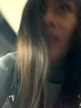 Snapshot of LunaMartinez_Pink chatting on October 7, 2025, 12:06 pm LunaMartinez Pink online show from October 7, 2025, 12:06 pm
