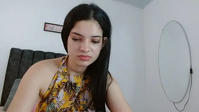 ManuelaDelgado online show from October 15, 2025, 3:31 pm