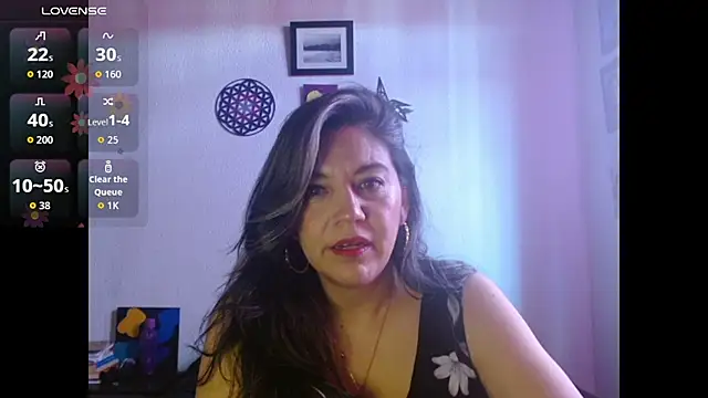 XxAntonellaxxx online show from November 7, 2025, 6:34 pm