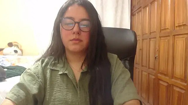 Venus cat  online show from April 9, 2026, 4:03 am