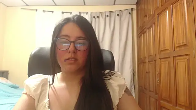 Venus cat  online show from June 15, 2026, 11:59 pm