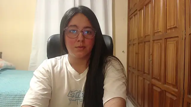 Venus cat  online show from July 29, 2026, 4:22 am