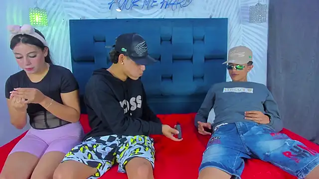 Youngs Wild online show from April 12, 2026, 12:14 am