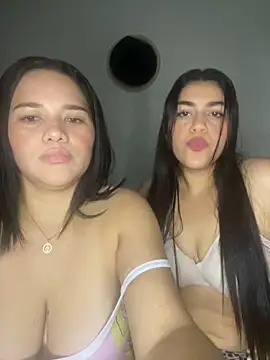 Snapshot of sindyy_01 chatting on October 12, 2025, 5:53 am sindyy 01 online show from October 12, 2025, 5:53 am