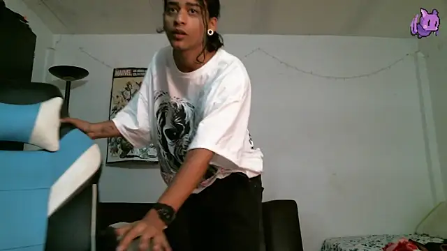 Dickie Dicking online show from December 19, 2025, 6:32 pm