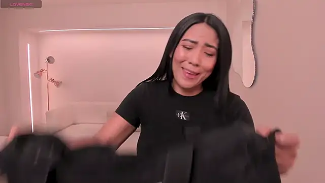 NatalieLewis online show from November 2, 2025, 11:59 am