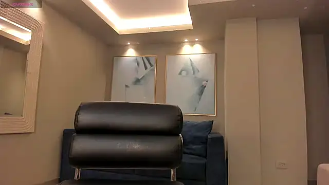 EmilyJohnsonX1 online show from November 16, 2025, 11:19 pm