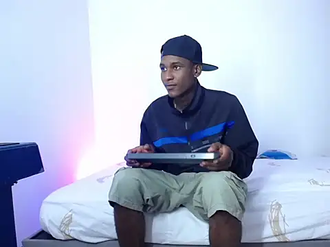 TITAN SEX333 online show from October 9, 2025, 11:05 pm