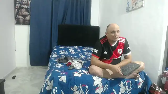 Meloncillo and Babyliss99 online show from May 6, 2026, 12:58 am