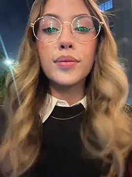 fanyabbey online show from May 31, 2026, 3:01 am