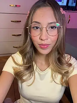 fanyabbey online show from May 25, 2026, 1:05 am
