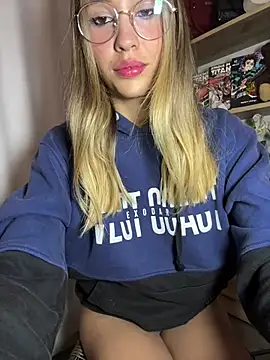 Snapshot of fanyabbey chatting on March 24, 2026, 4:45 am fanyabbey online show from March 24, 2026, 4:45 am