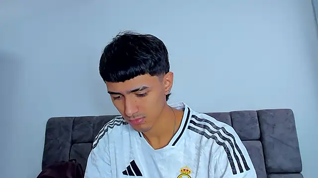 Anthony carter online show from November 4, 2025, 1:48 pm