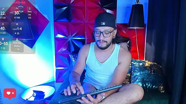 Snapshot of Ethan_w12 chatting on October 9, 2025, 12:55 am Ethan w12 online show from October 9, 2025, 12:55 am