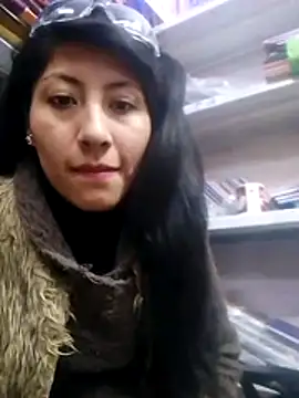 Leiya Escobar69 online show from March 6, 2026, 1:00 am