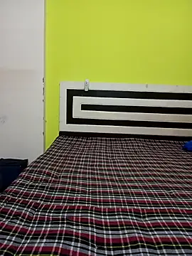 Kitty 18teen online show from November 26, 2025, 10:59 am