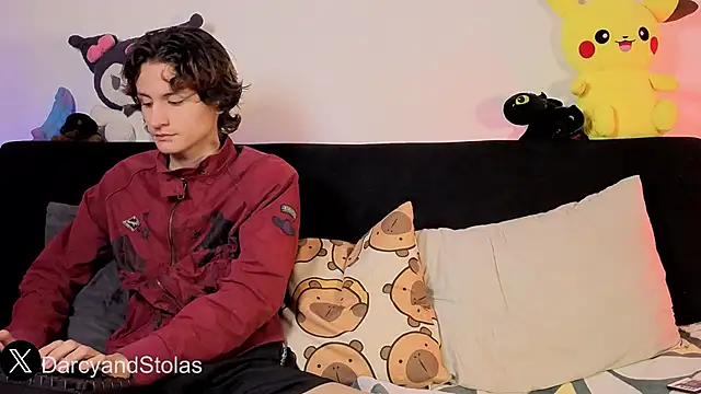 Darcy and Stolas online show from April 3, 2026, 8:32 am