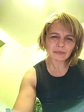 Masha412111 online show from October 5, 2025, 8:21 pm