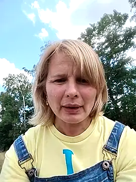 Snapshot of Masha412111 chatting on July 5, 2026, 2:02 pm Masha412111 online show from July 5, 2026, 2:02 pm