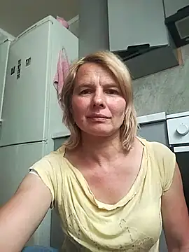 Snapshot of Masha412111 chatting on July 9, 2026, 5:30 am Masha412111 online show from July 9, 2026, 5:30 am
