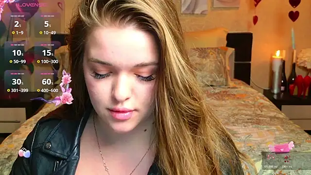 Snapshot of EmilyWhispers chatting on February 17, 2026, 7:44 pm EmilyWhispers online show from February 17, 2026, 7:44 pm