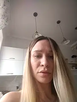 Anita Delicious online show from April 13, 2026, 1:37 pm