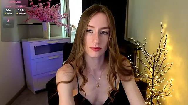 Snapshot of GoldenRose_ chatting on May 9, 2026, 11:57 am GoldenRose online show from May 9, 2026, 11:57 am