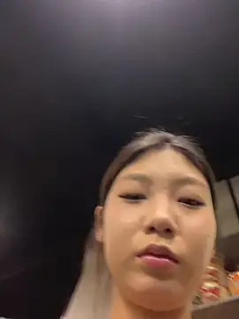 chibaoao66 online show from November 11, 2025, 5:30 pm