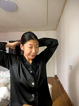 chibaoao66 online show from November 11, 2025, 5:24 am