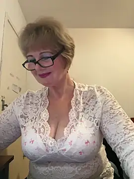 BoloshkaBlonda online show from February 8, 2026, 7:44 pm