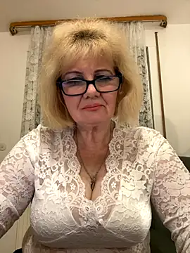 BoloshkaBlonda online show from December 2, 2025, 6:53 pm