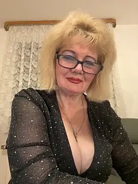 BoloshkaBlonda online show from December 5, 2025, 6:39 pm