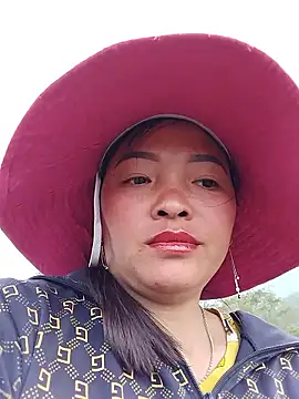 Snapshot of Minkine022 chatting on March 16, 2026, 5:44 am Minkine022 online show from March 16, 2026, 5:44 am