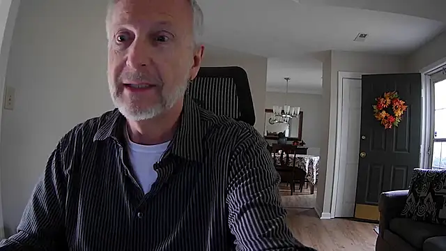 ApolloThrust online show from October 25, 2025, 8:20 pm