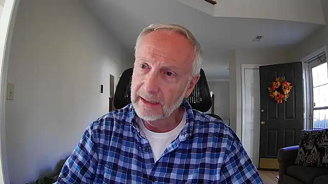 ApolloThrust online show from October 24, 2025, 9:25 pm