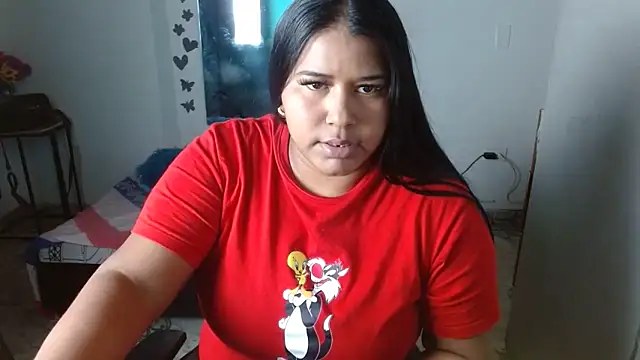 Snapshot of Ebony_luna chatting on March 5, 2026, 7:32 pm Ebony luna online show from March 5, 2026, 7:32 pm