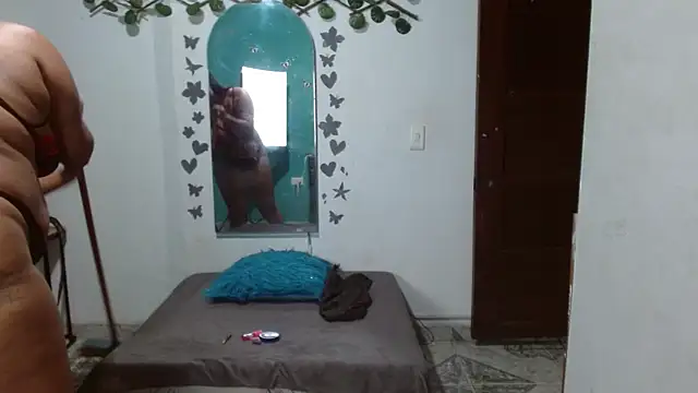 Snapshot of Ebony_luna chatting on March 8, 2026, 2:04 am Ebony luna online show from March 8, 2026, 2:04 am