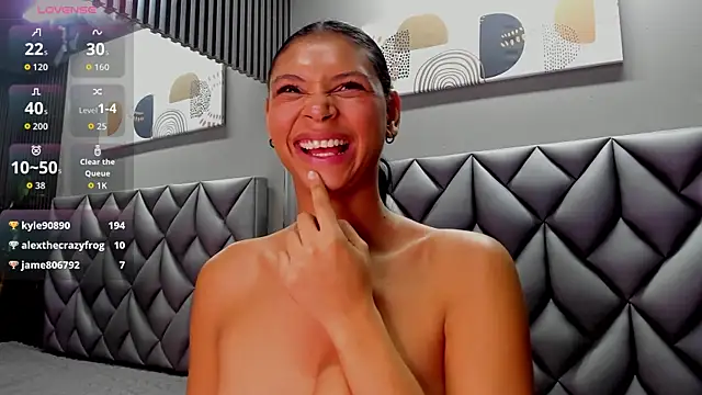 Snapshot of Sensual_Shantal chatting on October 6, 2025, 4:52 pm Sensual Shantal online show from October 6, 2025, 4:52 pm