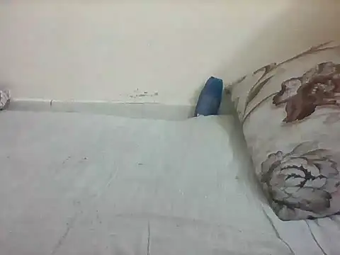 marociaMerl online show from November 7, 2025, 3:22 am