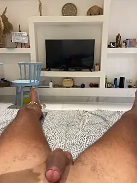 Snapshot of katslive chatting on October 27, 2025, 9:54 am katslive online show from October 27, 2025, 9:54 am