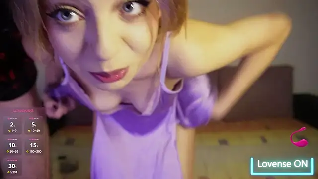 Dahliacruzz online show from November 7, 2025, 5:39 pm