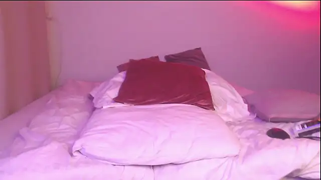 SophieDiamond Xx online show from January 5, 2026, 5:27 pm