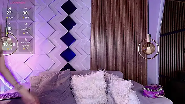 Matti sofia  online show from November 6, 2025, 7:07 pm