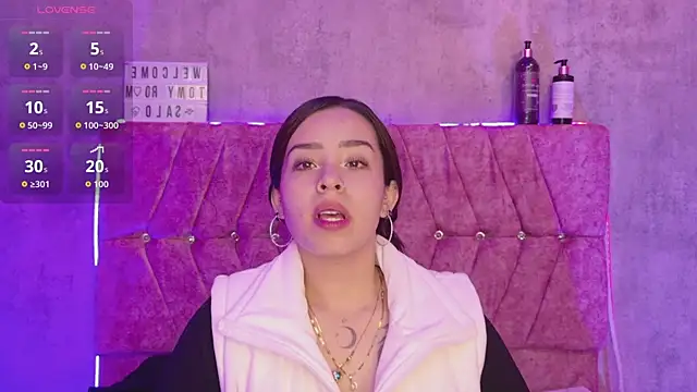 Mia lopez 1 online show from May 19, 2026, 8:32 am