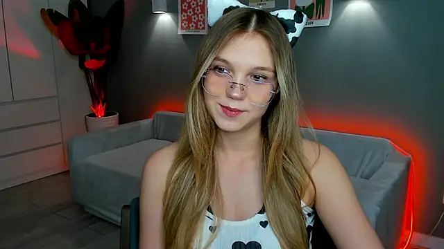 linakorvin online show from November 23, 2025, 1:10 pm