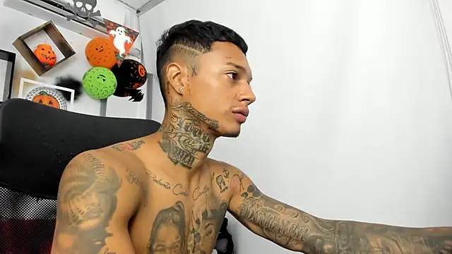 The boy dreams1 online show from October 31, 2025, 3:47 am