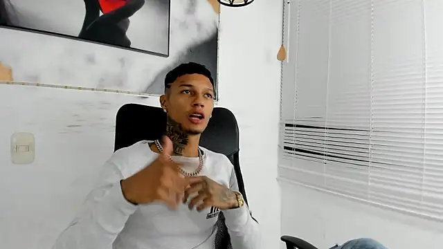 The boy dreams1 online show from December 2, 2025, 3:07 am