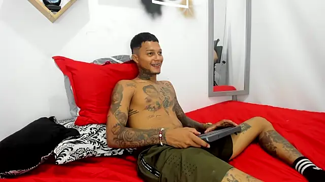 The boy dreams1 online show from October 21, 2025, 3:17 am