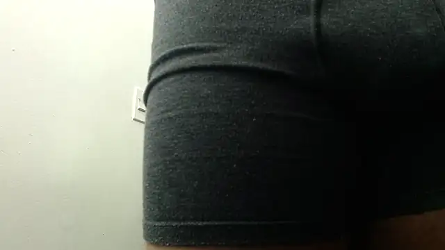 MikeandLindsay online show from November 27, 2025, 10:10 pm