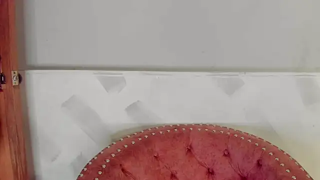 Snapshot of Molly_Logan chatting on February 10, 2026, 8:08 pm Molly Logan online show from February 10, 2026, 8:08 pm